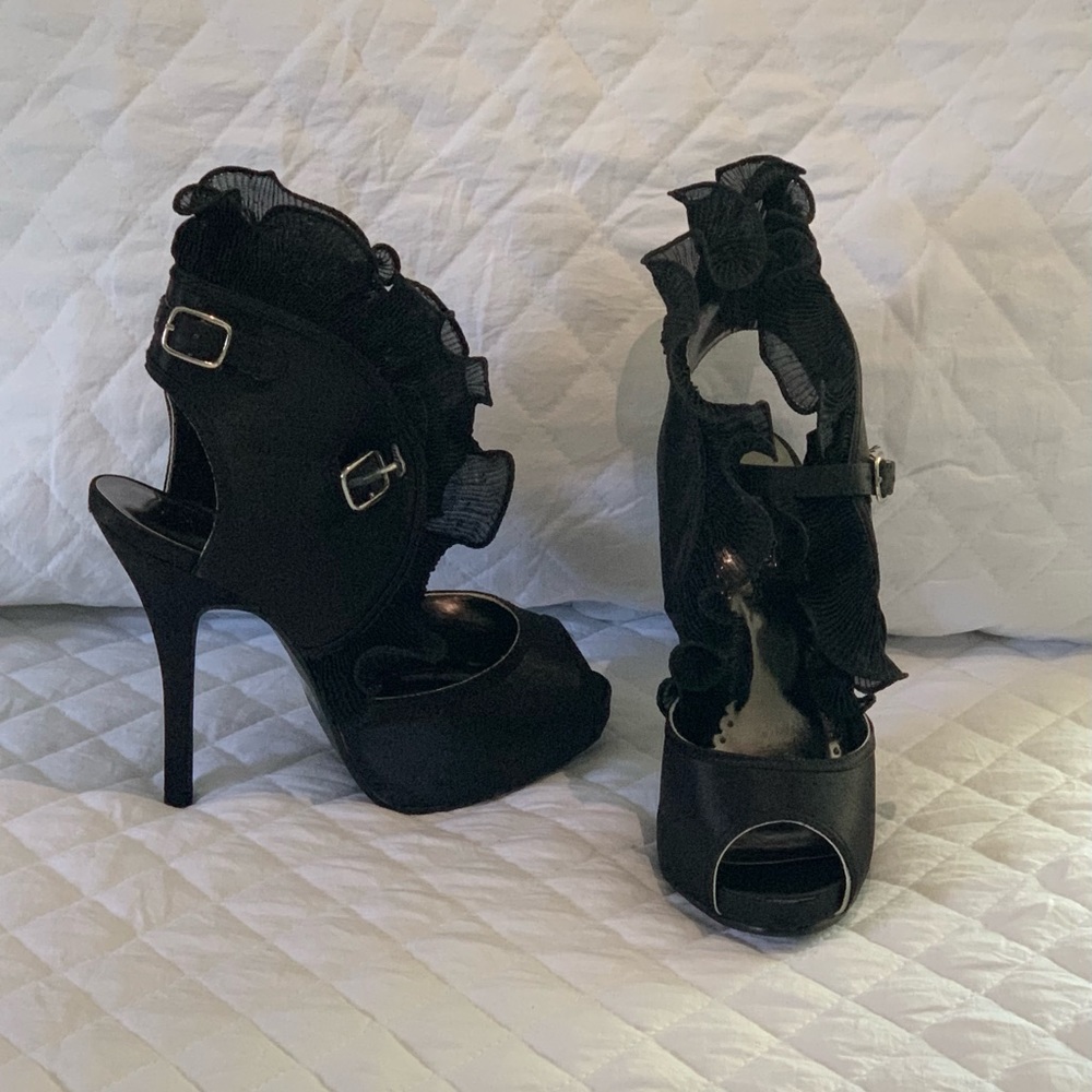 Wild Rose Black Heels